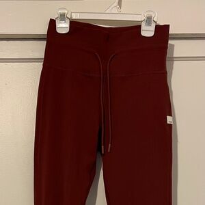 Vuori Daily Leggings Brick Red Size Small